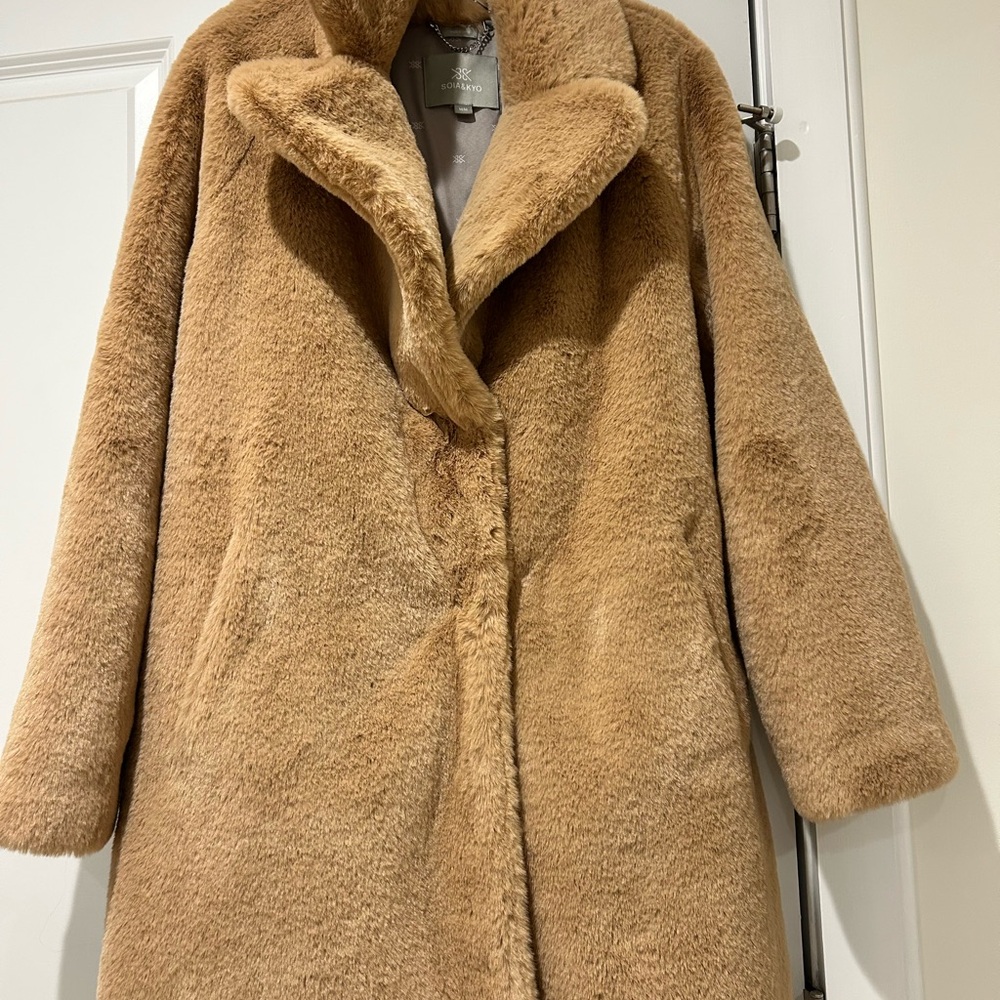 Soia & Kyo Cozy Camel Teddy Jacket